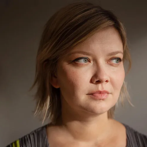 ALINA IBRAGIMOVA PLAYS TCHAIKOVSKY'S VIOLIN CONCERTO