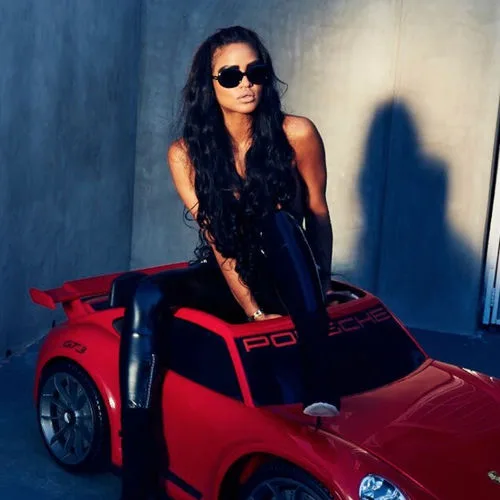 Cassie R