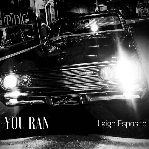 Leigh Esposito (bandroom - evening)
