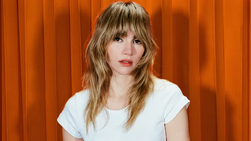 Suki Waterhouse | The Loveland Tour