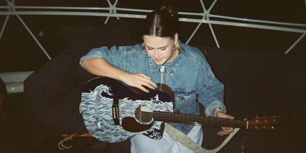 Chloe Gill All Ages Show