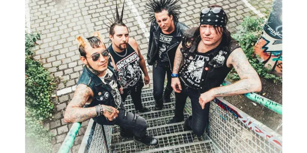 TOTAL CHAOS (USA) + WOLFPACK and local supports