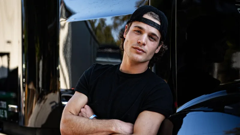 Max McNown - Slow Down, Down Under Tour