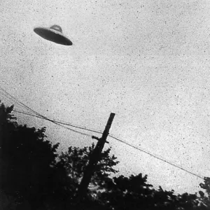 i saw a flying saucer ft. ctrl + me