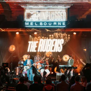 Elvis (MTV Unplugged Live In Melbourne)