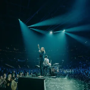 Gloria (Live in Milwaukee 2020)